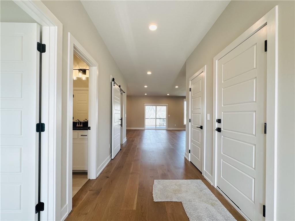 18000 N Peach Blossom Drive — photo 2
