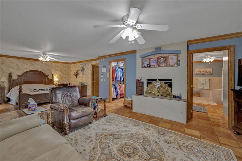 731 NW 35th Lane — photo 38