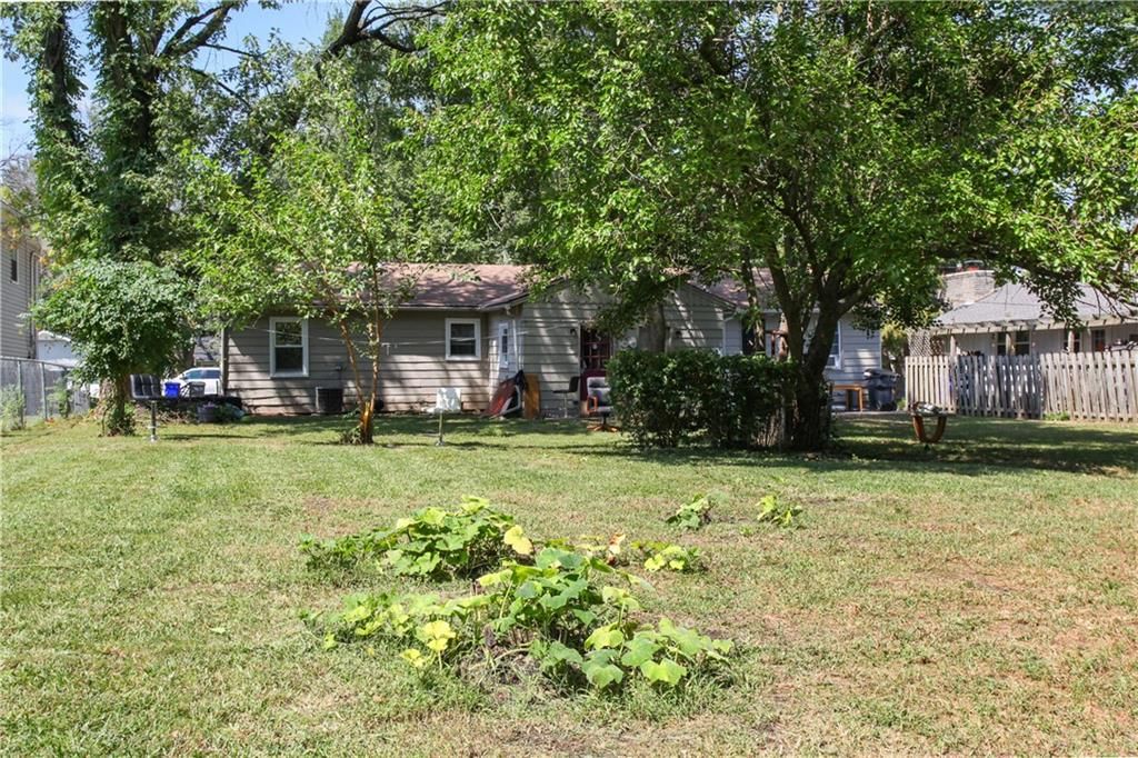 110 S ANNIE Street — photo 10
