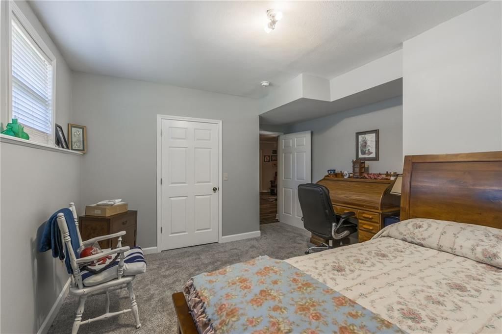 512 S Commercial Avenue — photo 23