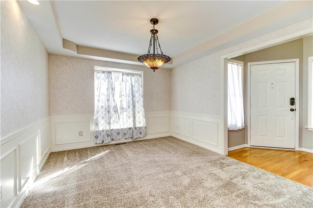 400 SW Saddlewood Court — photo 5
