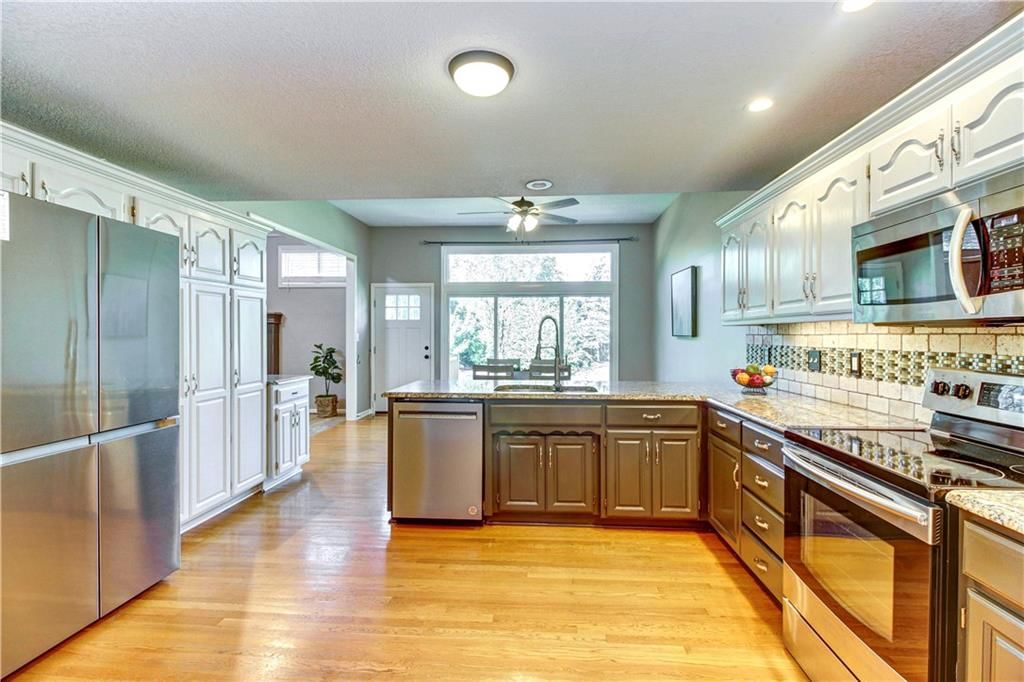 400 SW Saddlewood Court — photo 9