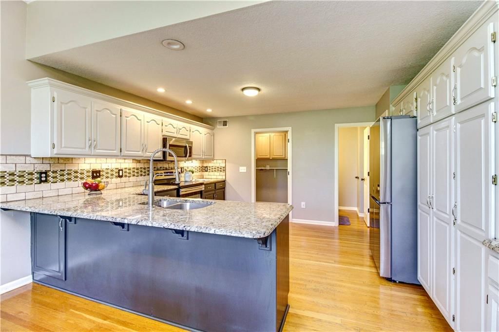 400 SW Saddlewood Court — photo 10