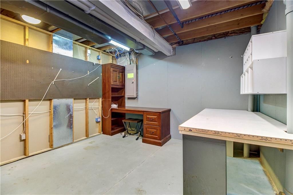 400 SW Saddlewood Court — photo 29