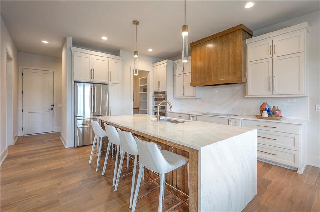 8200 Westlake Drive — photo 18
