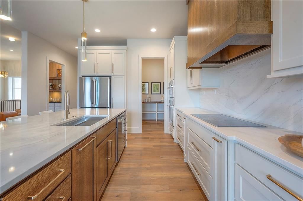 8200 Westlake Drive — photo 22