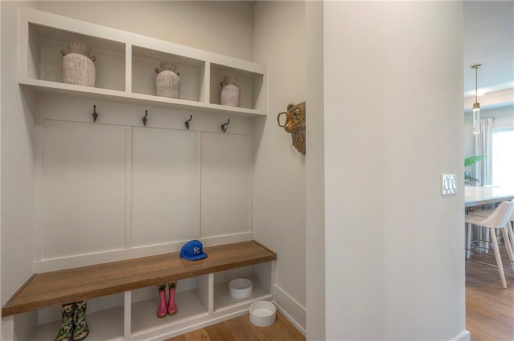 8200 Westlake Drive — photo 32