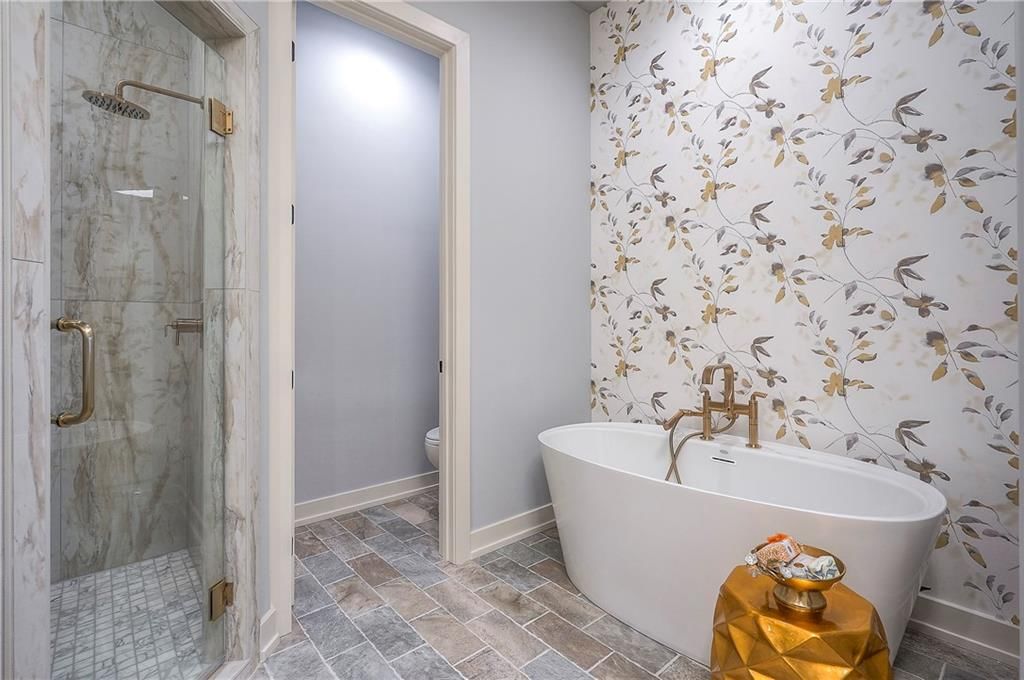 8200 Westlake Drive — photo 41
