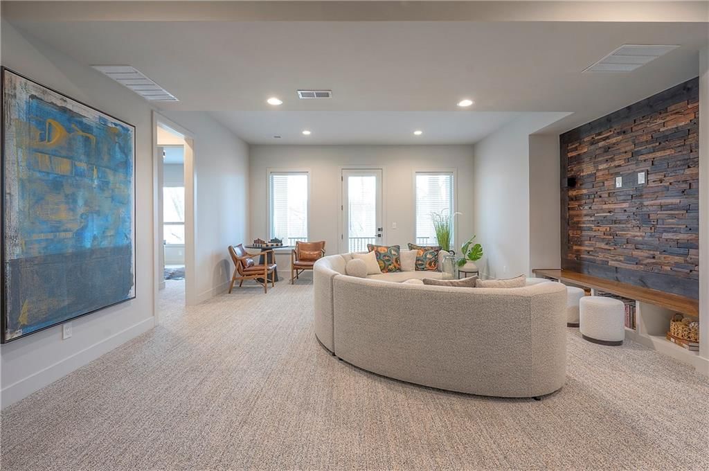 8200 Westlake Drive — photo 46