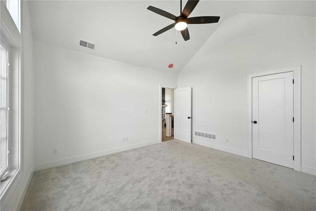 1807 Halls Creek Avenue — photo 25