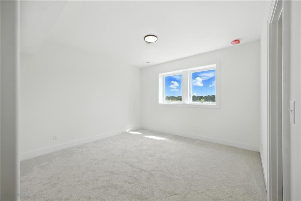1807 Halls Creek Avenue — photo 33