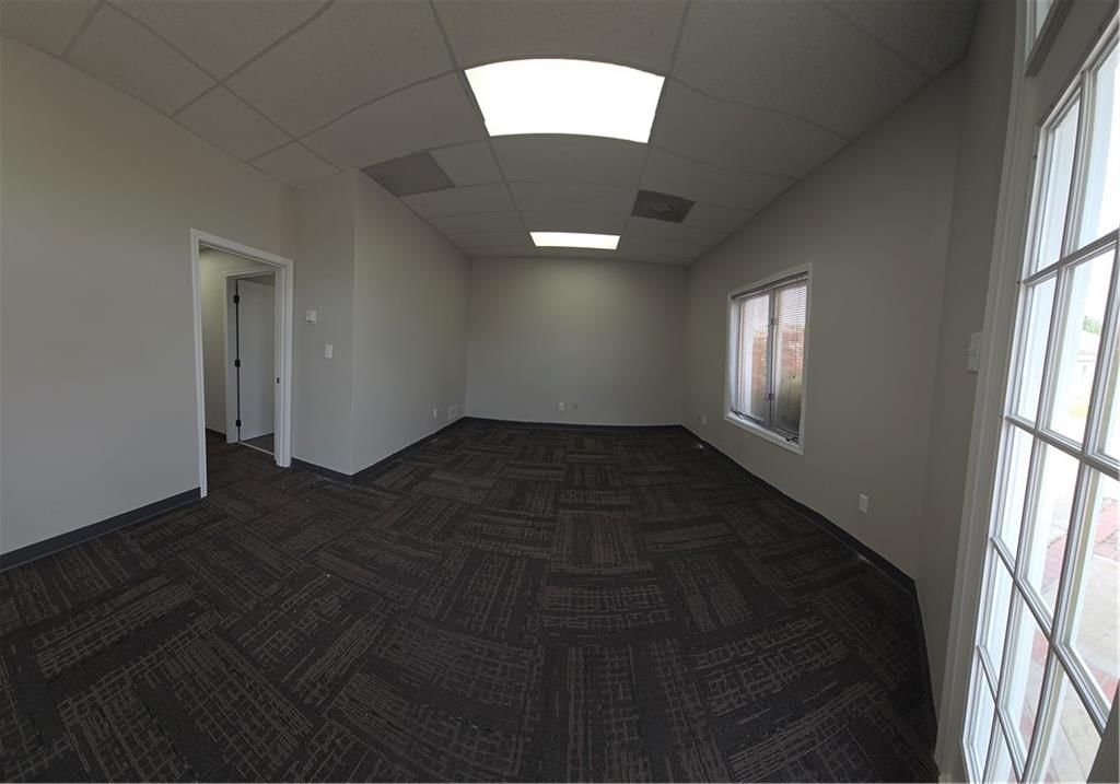 676 SE Bayberry Lane — photo 3