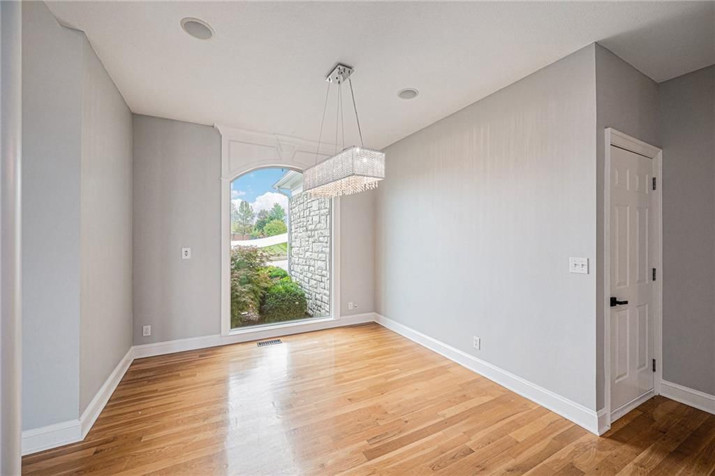 6308 N Cypress Avenue — photo 10