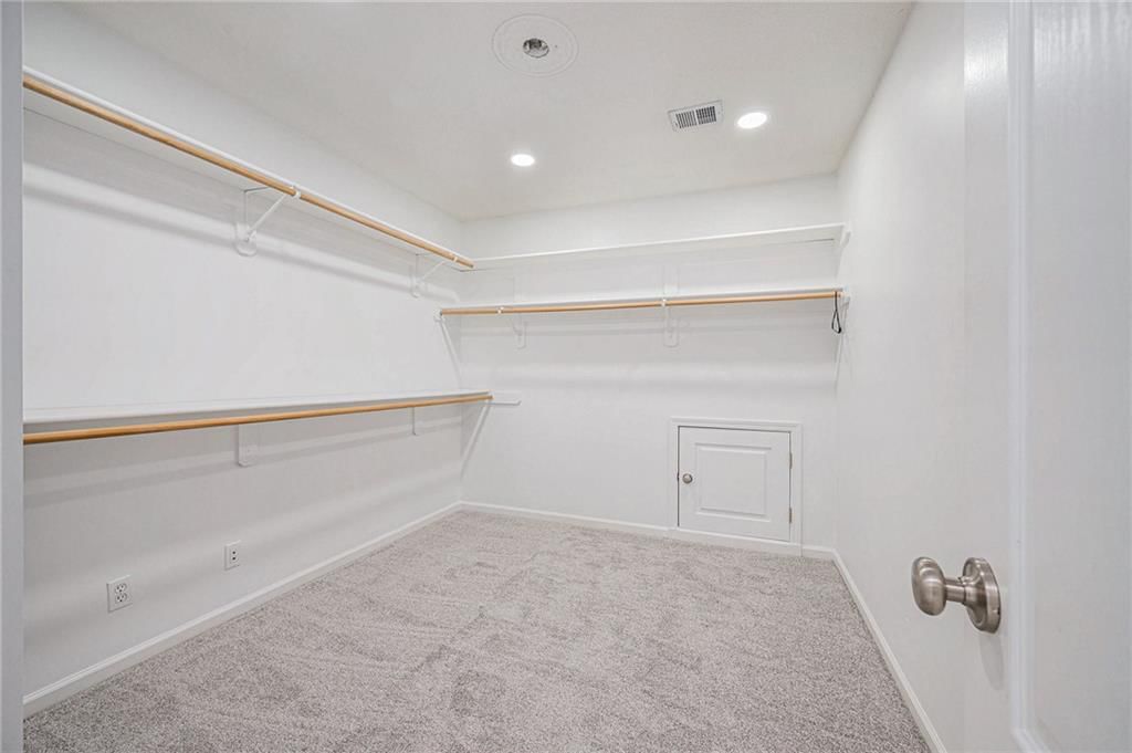 6308 N Cypress Avenue — photo 36