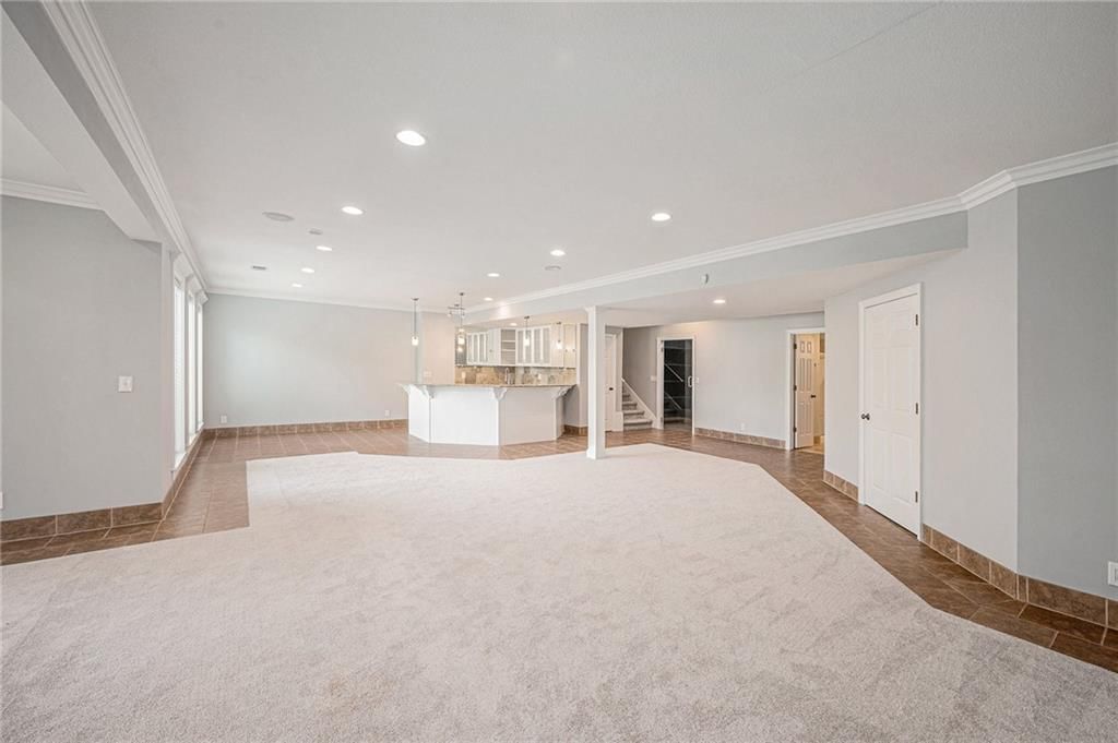 6308 N Cypress Avenue — photo 38