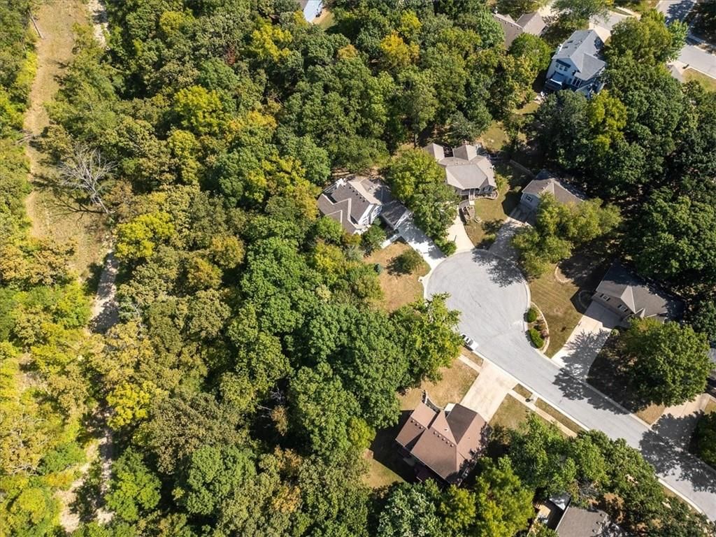 Photo 6 of 12 - 240 Whitlock Drive