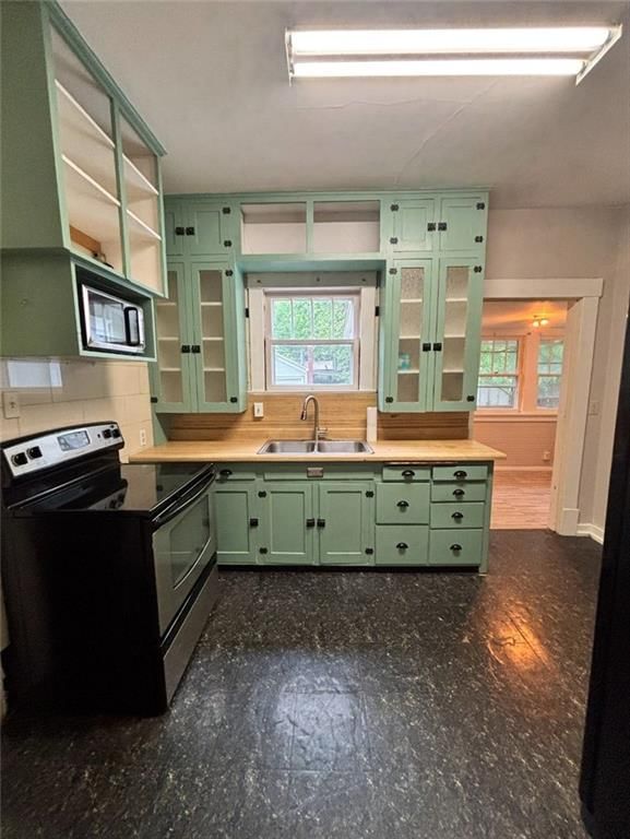 703 W 8th Street — photo 12