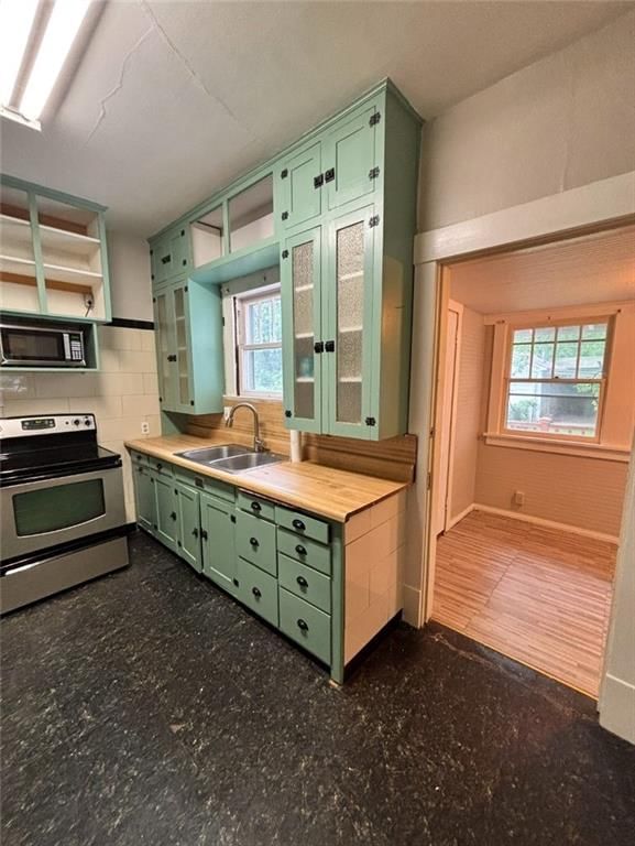 703 W 8th Street — photo 13