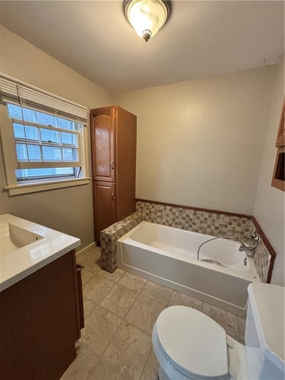 703 W 8th Street — photo 14