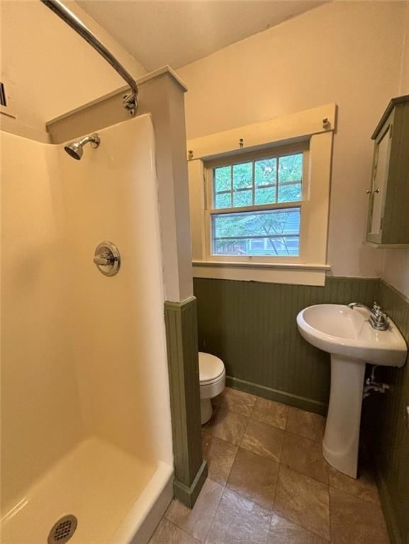 703 W 8th Street — photo 16