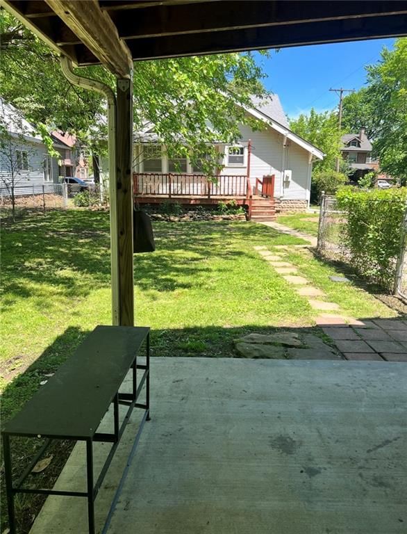 703 W 8th Street — photo 22
