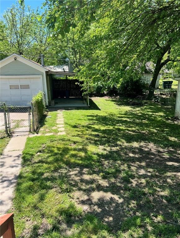 703 W 8th Street — photo 23