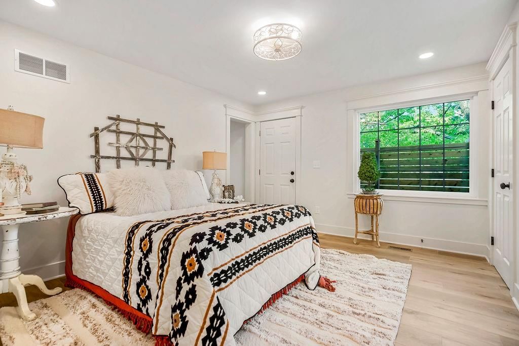 407 S Paola Street — photo 22