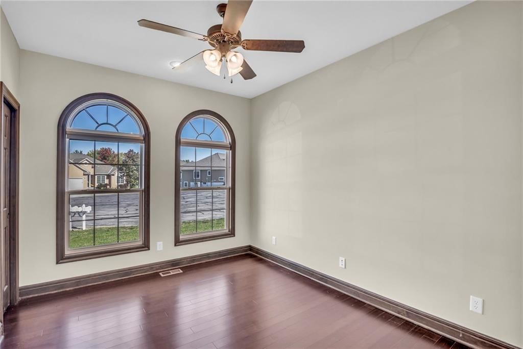 22621 Cole Court — photo 31