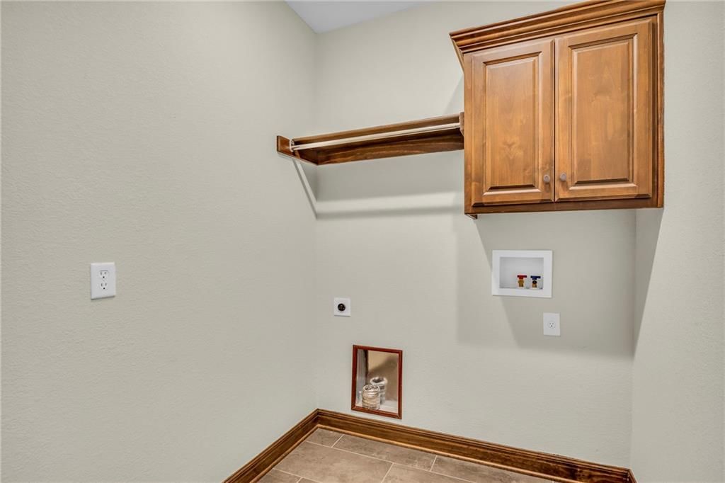 22621 Cole Court — photo 35