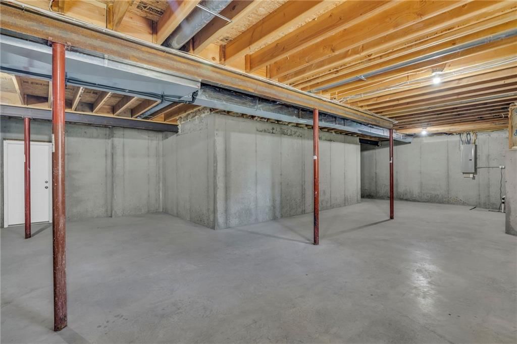22621 Cole Court — photo 41