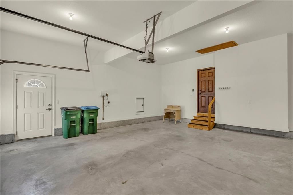 22621 Cole Court — photo 43
