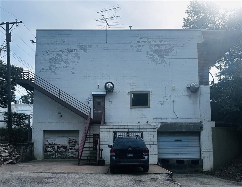 200 N 6th Street — photo 5