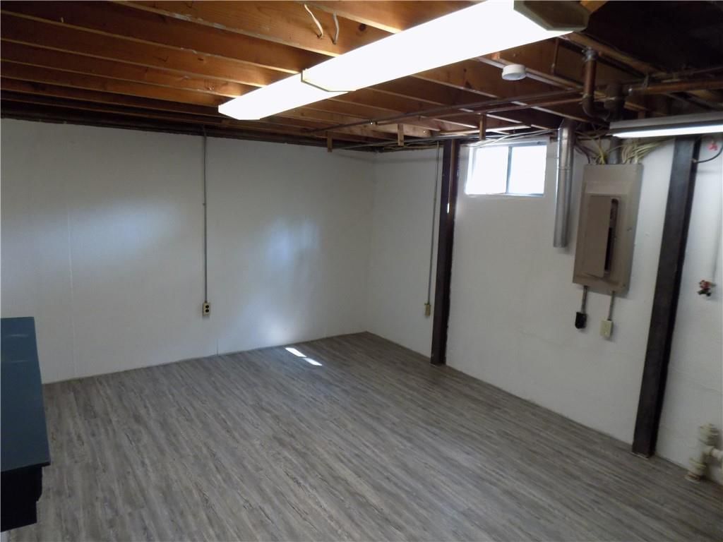 328 W 15th Street — photo 14