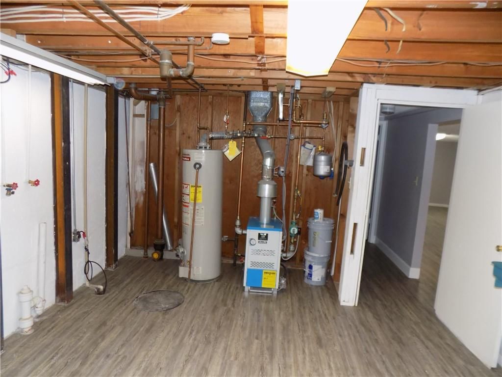 328 W 15th Street — photo 15