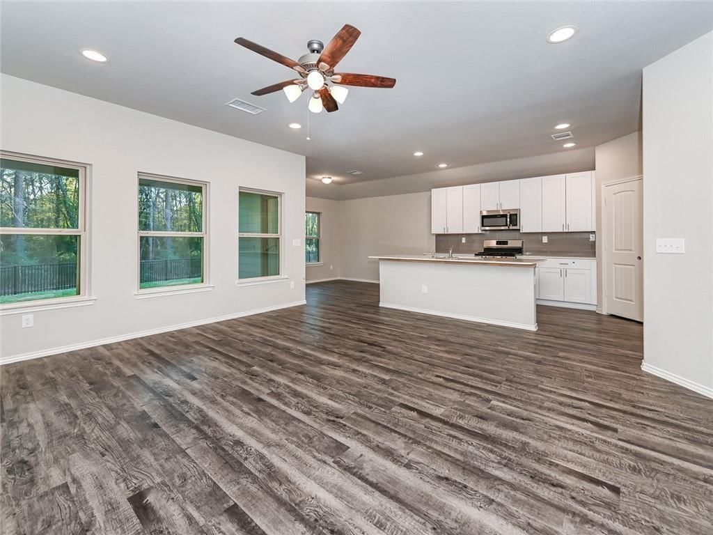 20329 W 194th Street — photo 4