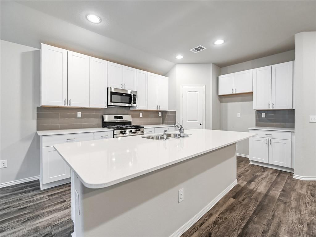 20329 W 194th Street — photo 8