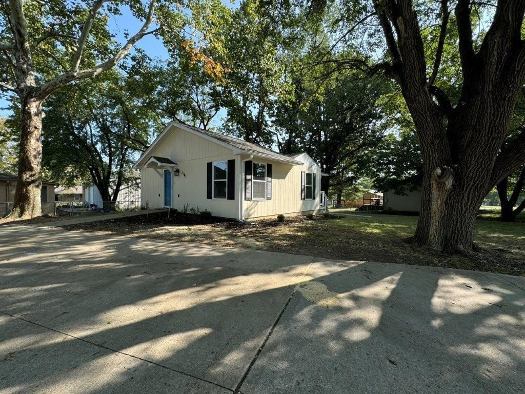 1101 maple Lane — photo 21