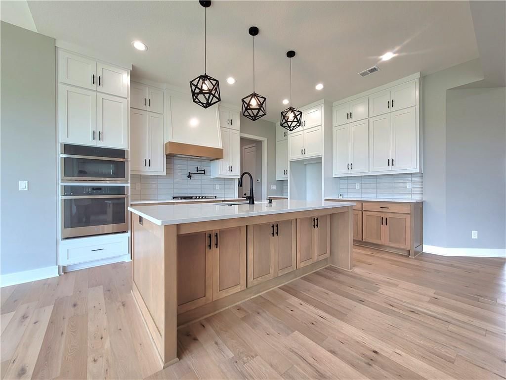 18268 Century Street — photo 7