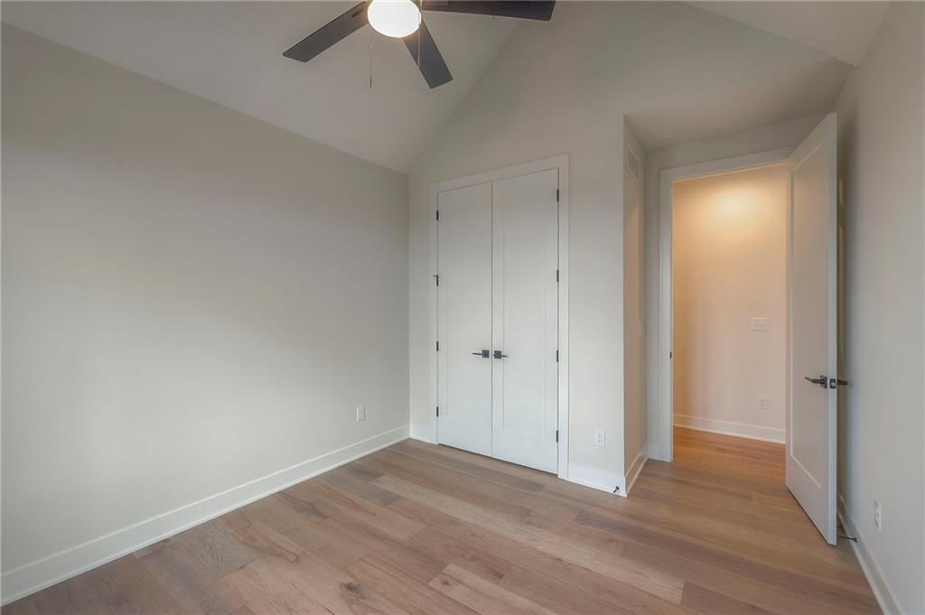 906 Savannah Lane — photo 11