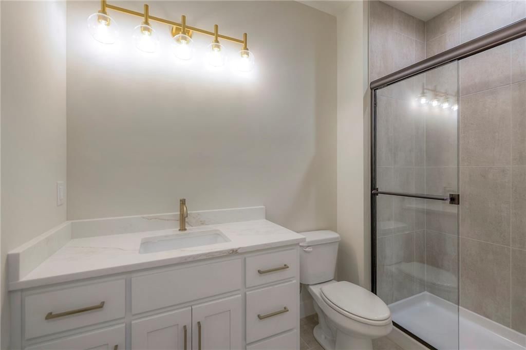 906 Savannah Lane — photo 12