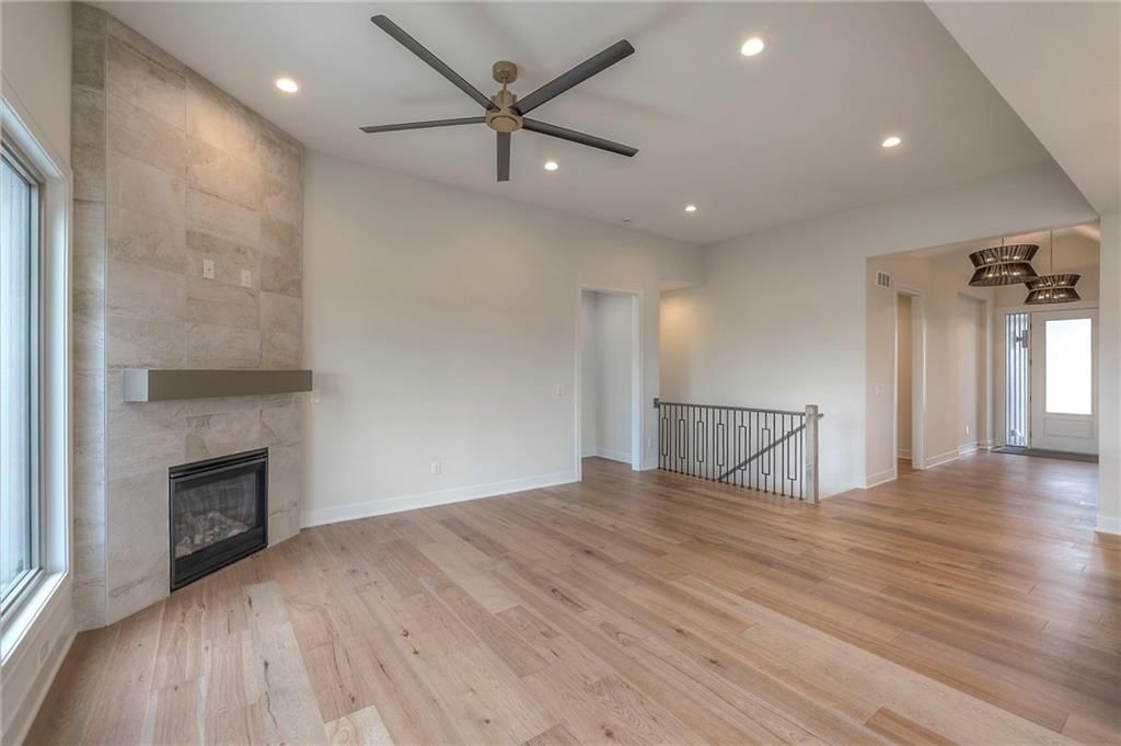 906 Savannah Lane — photo 16