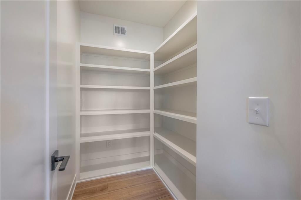 906 Savannah Lane — photo 28