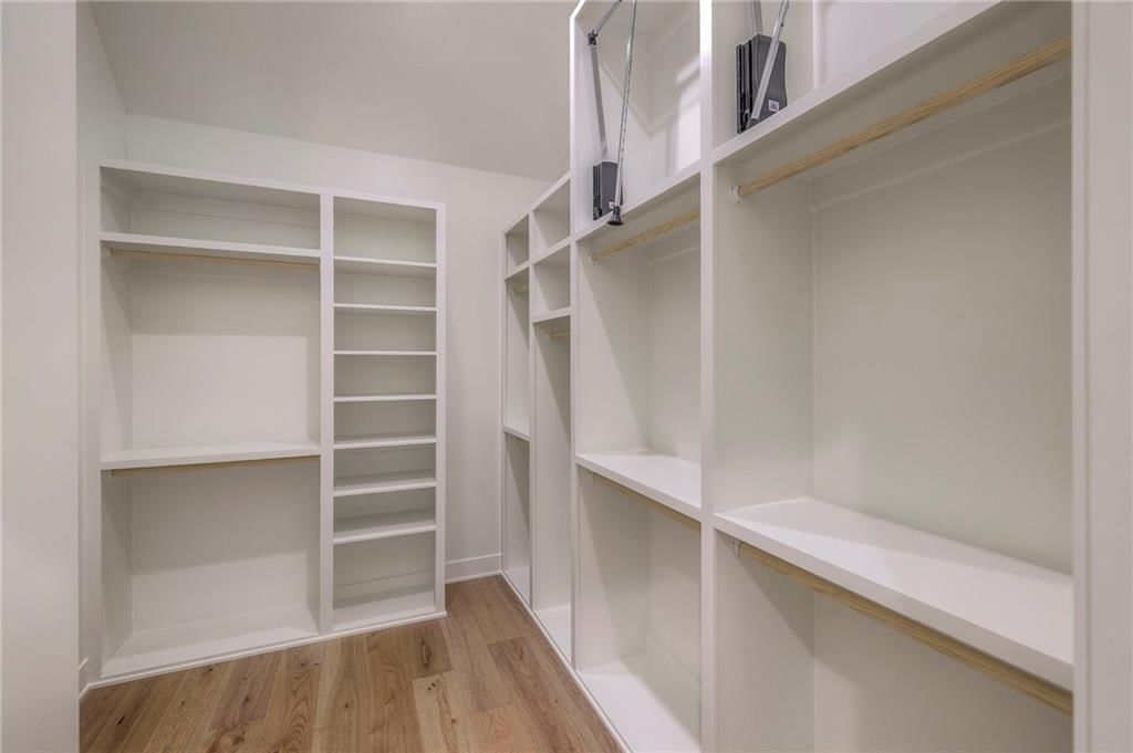 906 Savannah Lane — photo 36