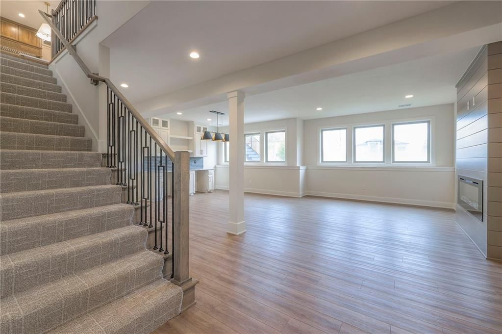 906 Savannah Lane — photo 38
