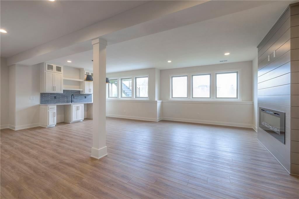 906 Savannah Lane — photo 39