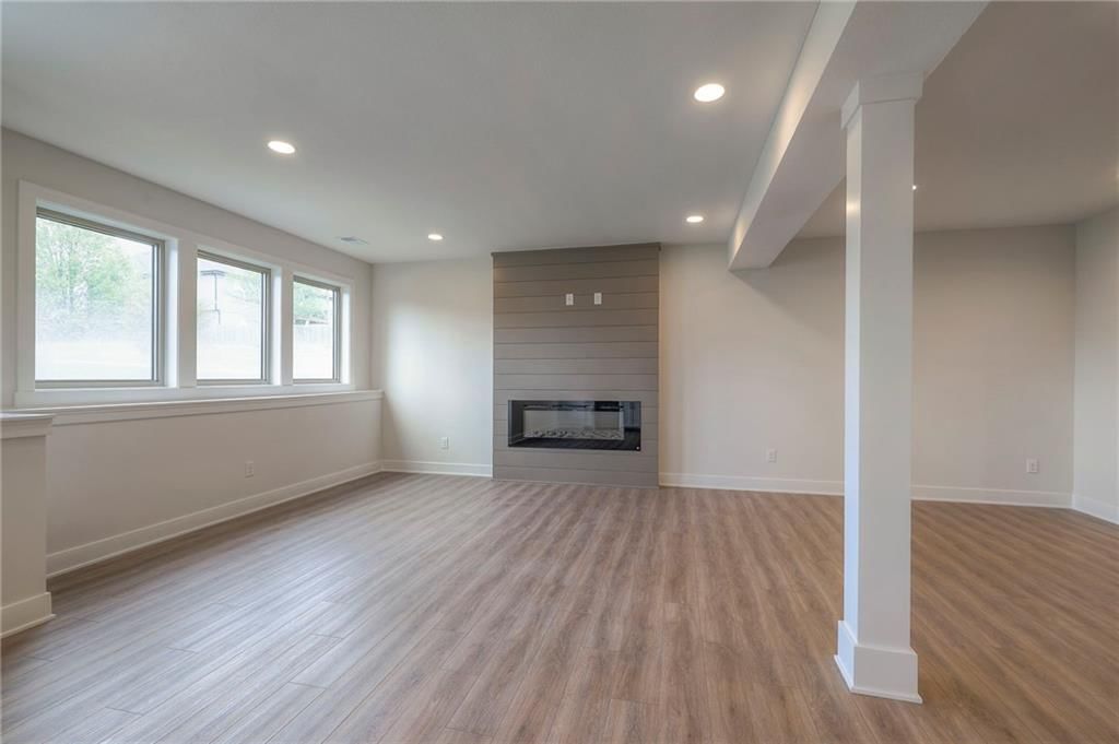 906 Savannah Lane — photo 41
