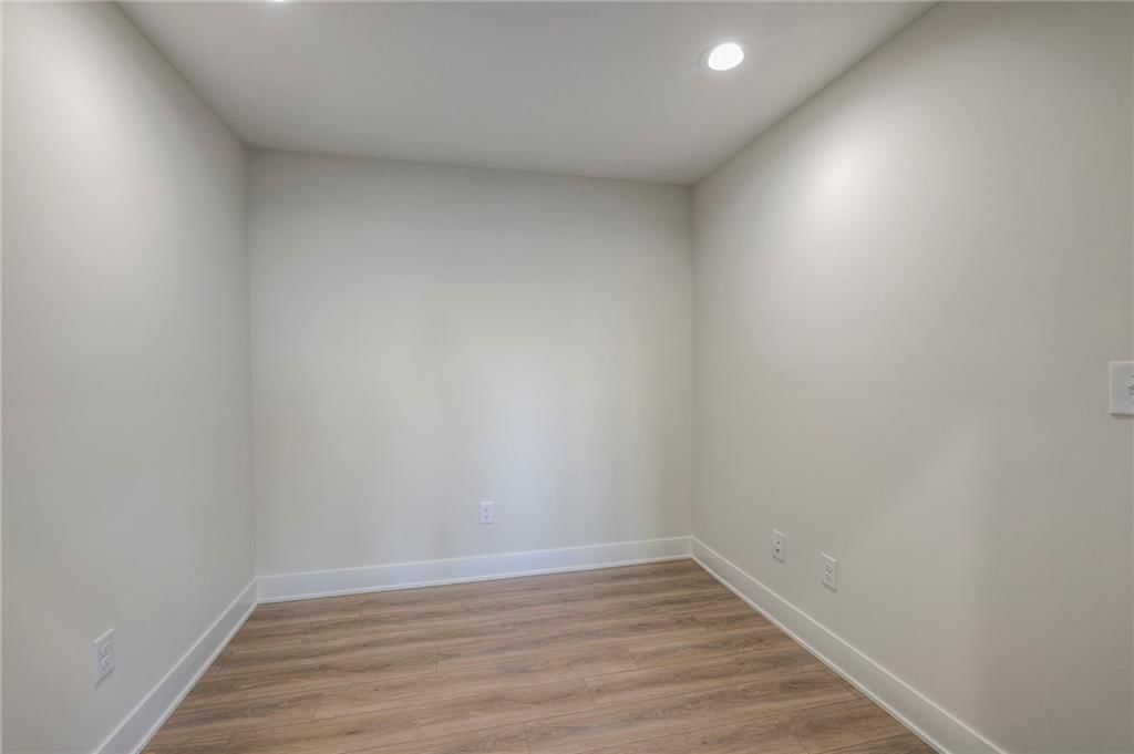 906 Savannah Lane — photo 51
