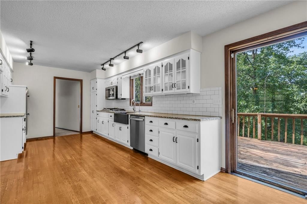 1105 Flicker Avenue — photo 18