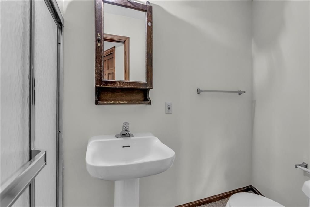 1105 Flicker Avenue — photo 35