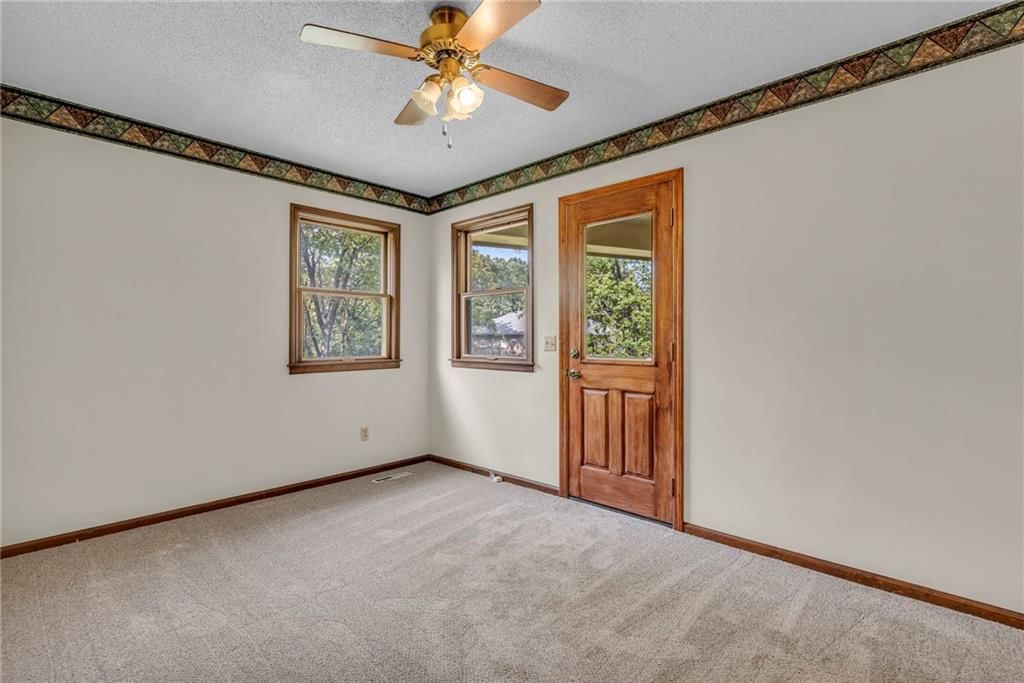 1105 Flicker Avenue — photo 37